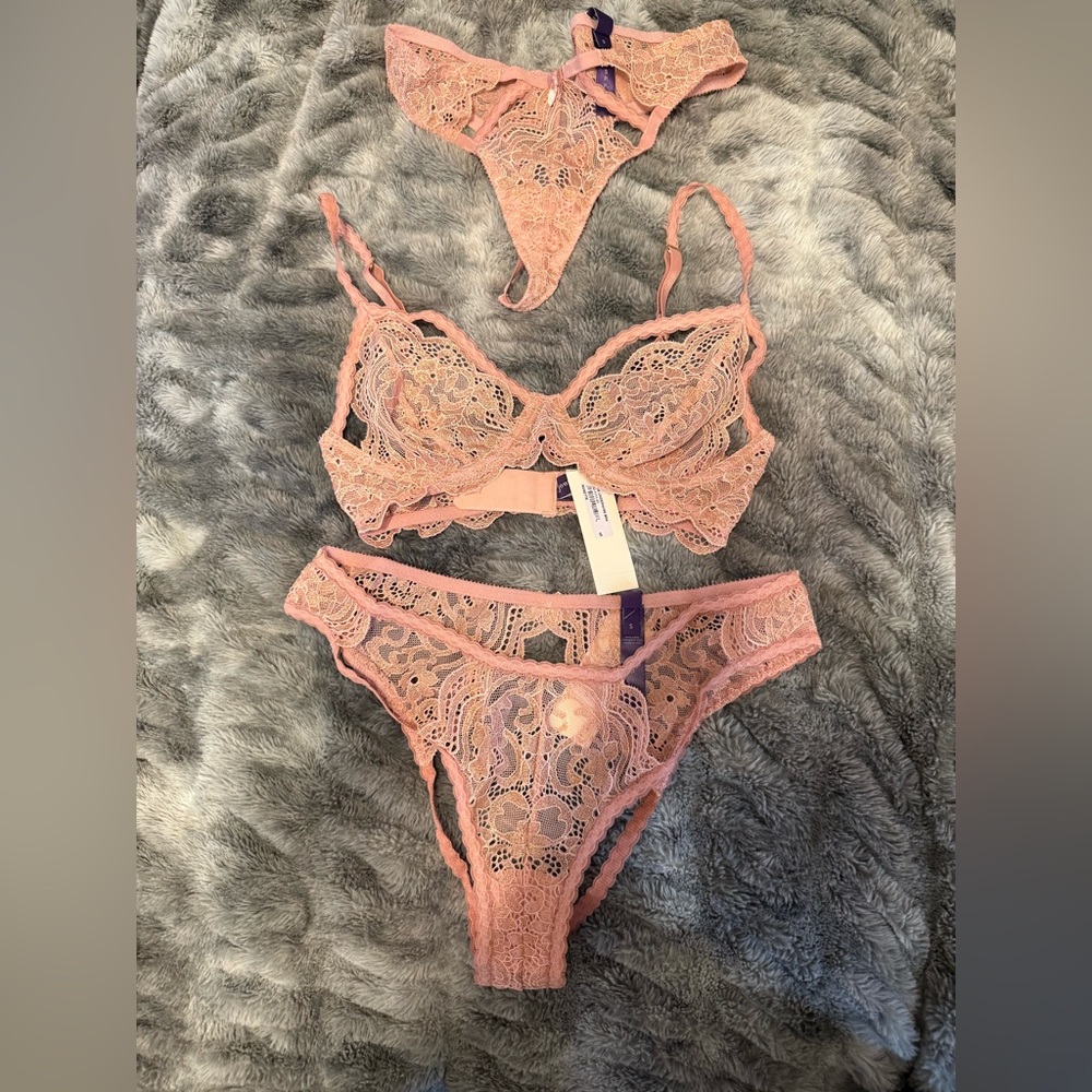 Journelle Anya Rosette Underwire Bra and Thong set (3 piece set)